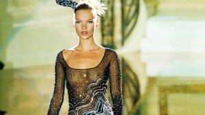 Neustrašiv modni izbor: 20 najboljih naked haljina svih vremena