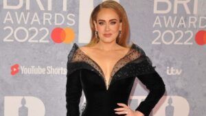 Povratak Adele na crveni tepih u haute couture stilu