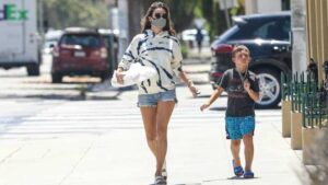 Alessandra Ambrosio pokazuje kako nositi najmoderniji print sezone