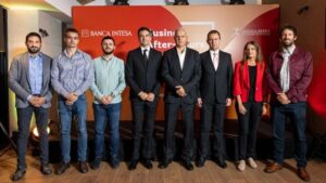 Banca Intesa svečano dodelila nagrade pobednicima Tech the Bank konkursa 2022