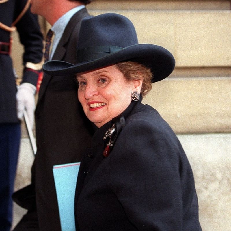 Četrnaest odela i suknja: Ko je bila Madeleine Albright?