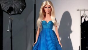 Claudia Schiffer je postala Barbie