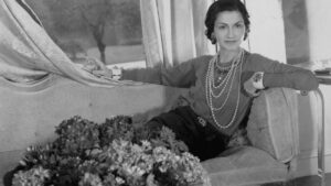 Coco Chanel: 5 vanvremenskih saveta za glamurozni stil svakog dana