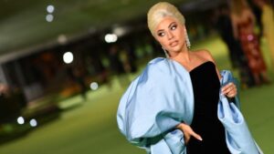 Da li smo spremni za ovo: Lady Gaga, Dua Lipa i Megan Fox vraćaju u modu “baby” šiške