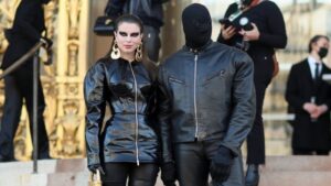 Dominacija na Paris Fashion Week-u: Svi upareni outfiti Julie Fox i Kanye Westa