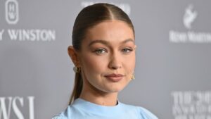 Gigi Hadid objavila prve fotografije sa ćerkom