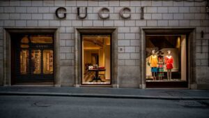 Gucci donira 500.000 dolara UNICEF-u za pomoć u distribuciji vakcina širom sveta protiv COVID-19