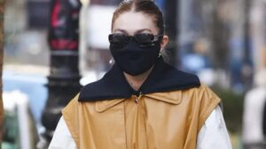 Izaberite neobičan trench ovog proleća poput Gigi Hadid