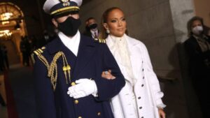 J.Lo u belom total look-u i Lady Gaga: simboličan nastup zvezda na inauguraciji Joea Bidena