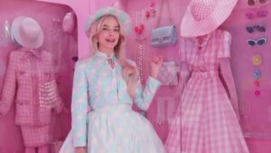 Welcome To My Crib! Margot Robbie sprovela nas je kroz svoju Barbie kuću