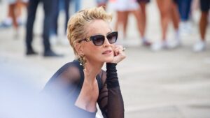 Kako Sharon Stone sa 63 uspeva da izgleda kao da joj je 45