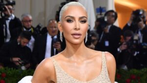 Kim Kardashian uništila haljinu Marilyn Monroe