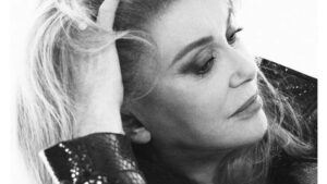 Klasika i ništa više: 77-godišnja Catherine Deneuve u kampanji Saint Laurent