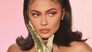 Kylie Skin lansira novi piling za usne