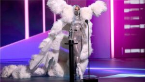 9 neverovatnih stajlinga Lady Gage na MTV nagradama