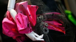 Otvara se izložba u Parizu posvećena ženi koja je unela nadrealizam u modu – Elsi Schiaparelli