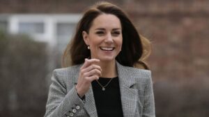 Ovako se to radi: Kate Middleton zna kako se stilizuje blejzer