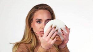 Adele podelila beauty trik zbog koga je sada lepša (VIDEO)