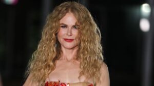 Ovo nam je trebalo: Nicole Kidman u elegantnoj haljini sa dubokim izrezom