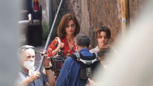 Penelope Cruz u haljini kakve ćemo viđati svuda ove jeseni u Srbiji