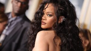 Rihanna se vratila na crveni tepih sa novom stilskom porukom