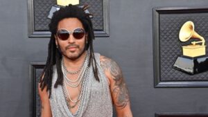 Stajling o kome se priča: Lenny Kravitz u čizmama na štiklu