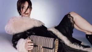 Winona Ryder savršeno dočarala estetiku 90-ih u novoj Marc Jacobs kampanji