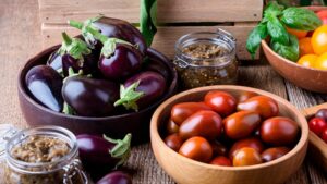 Zašto je opasno često jesti paradajz i patlidžan
