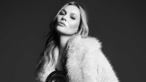 Kate Moss i Balenciaga ponovo lansiraju kultnu torbu modne kuće