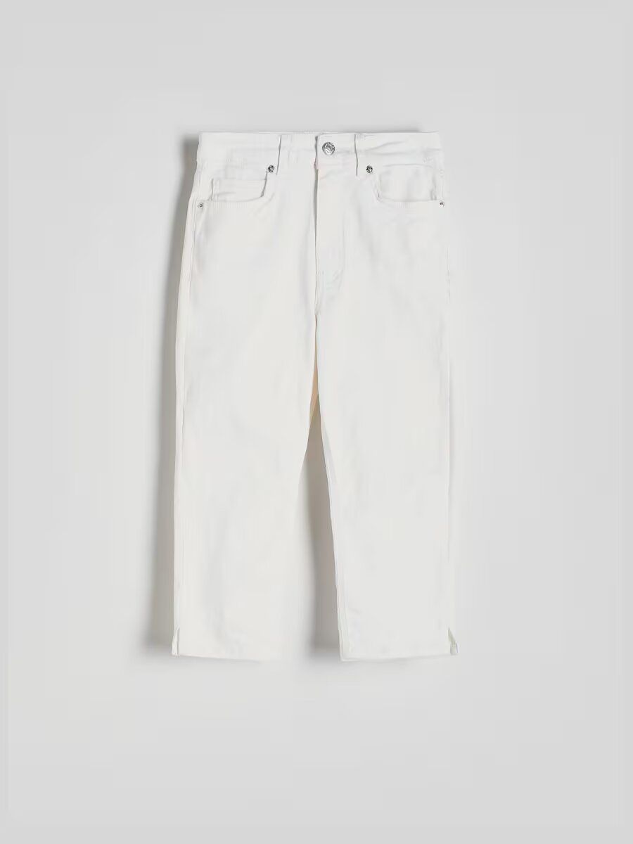 Ovog proleća nosimo capri pantalone