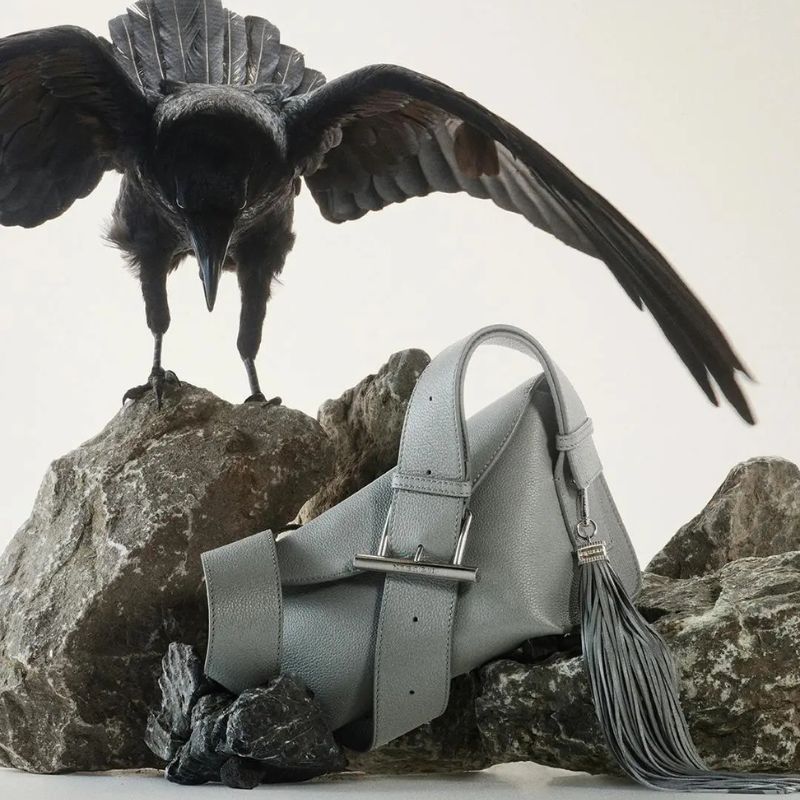 Predmet želje: Nova prolećna McQueen torba