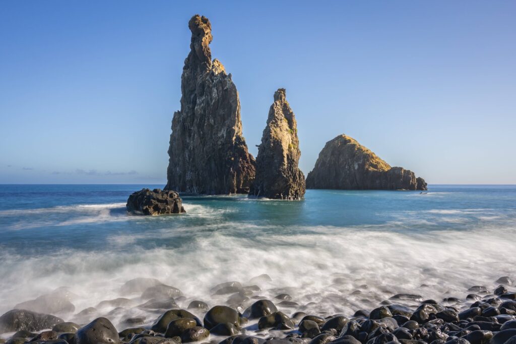 Madeira: Skriveni biser Atlantika
Praia da Ribeira da Janela, Madeira