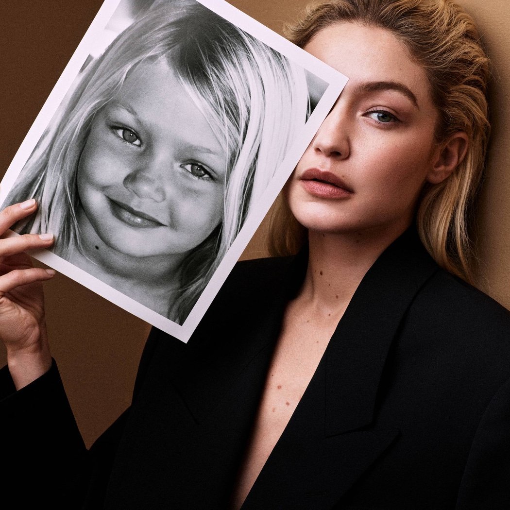 Srećan 30. rođendan Gigi Hadid! Od ranog detinjstva pred kamerama, preko sportskih ambicija i kriminalne psihologije, do modne dominacije — Gigi piše biografiju u poglavljima koja se pamte.