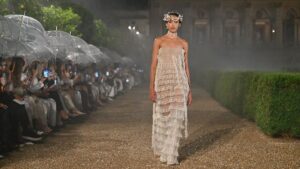 Dior Cruise 2026 Između mitologije i savremene ženske snage