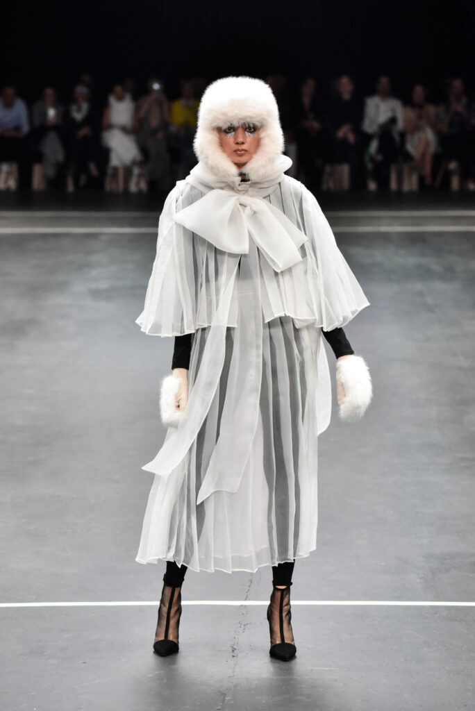 Harper's BAZAAR intervju: Budislava Keković
O svojoj estetici, umetničkim opsesijama, couture senzibilitetu i tri decenije stvaranja mode bez kompromisa