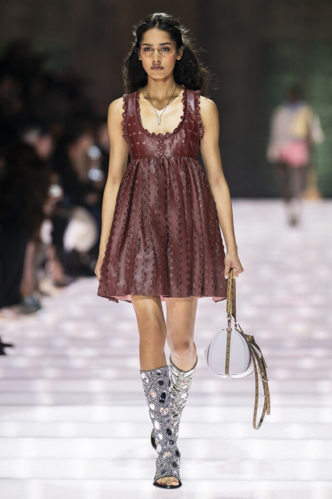 Louis Vuitton Cruise 2026: Modna renesansa u srcu Avinjona