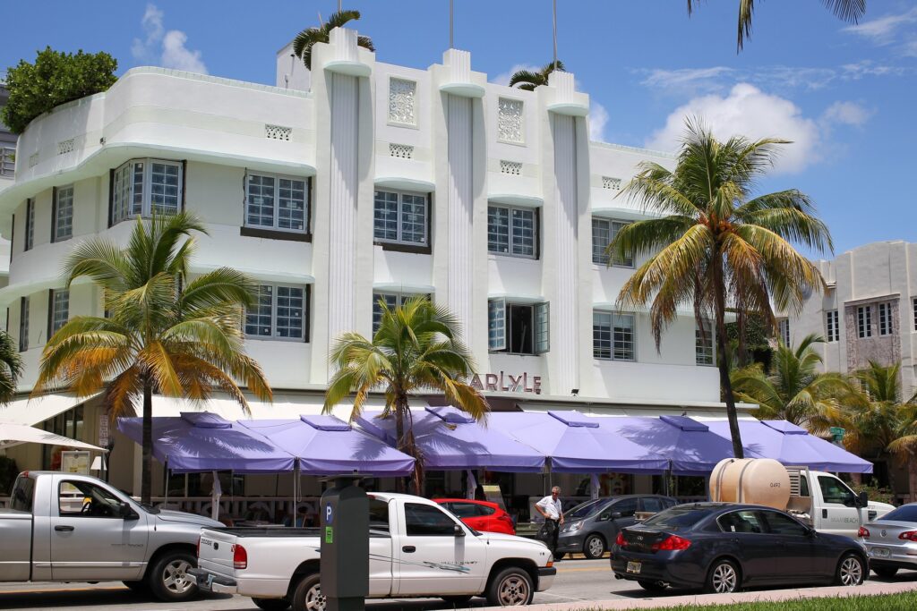 Miami Art Deco Historic District: Gde geometrija susreće glamur