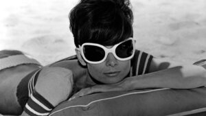 Zašto ne biste nosili naočare Audrey Hepburn iz filma Two for the Road (1) a