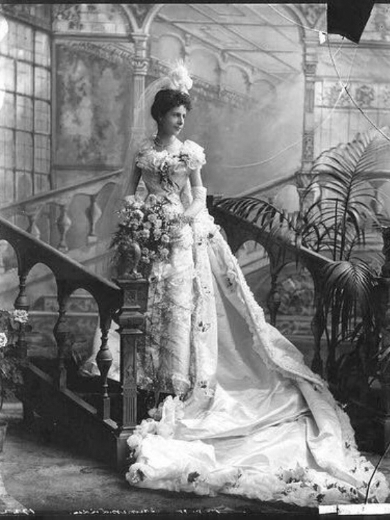 https://www.harpersbazaar.rs/kultura/koje-licnosti-su-inspirisale-likove-iz-serije-the-gilded-age