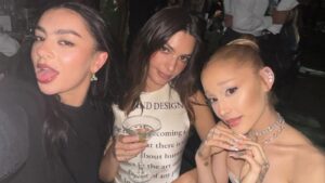 Svaki put kada je Emily Ratajkowski pokazala da je na strani devojaka