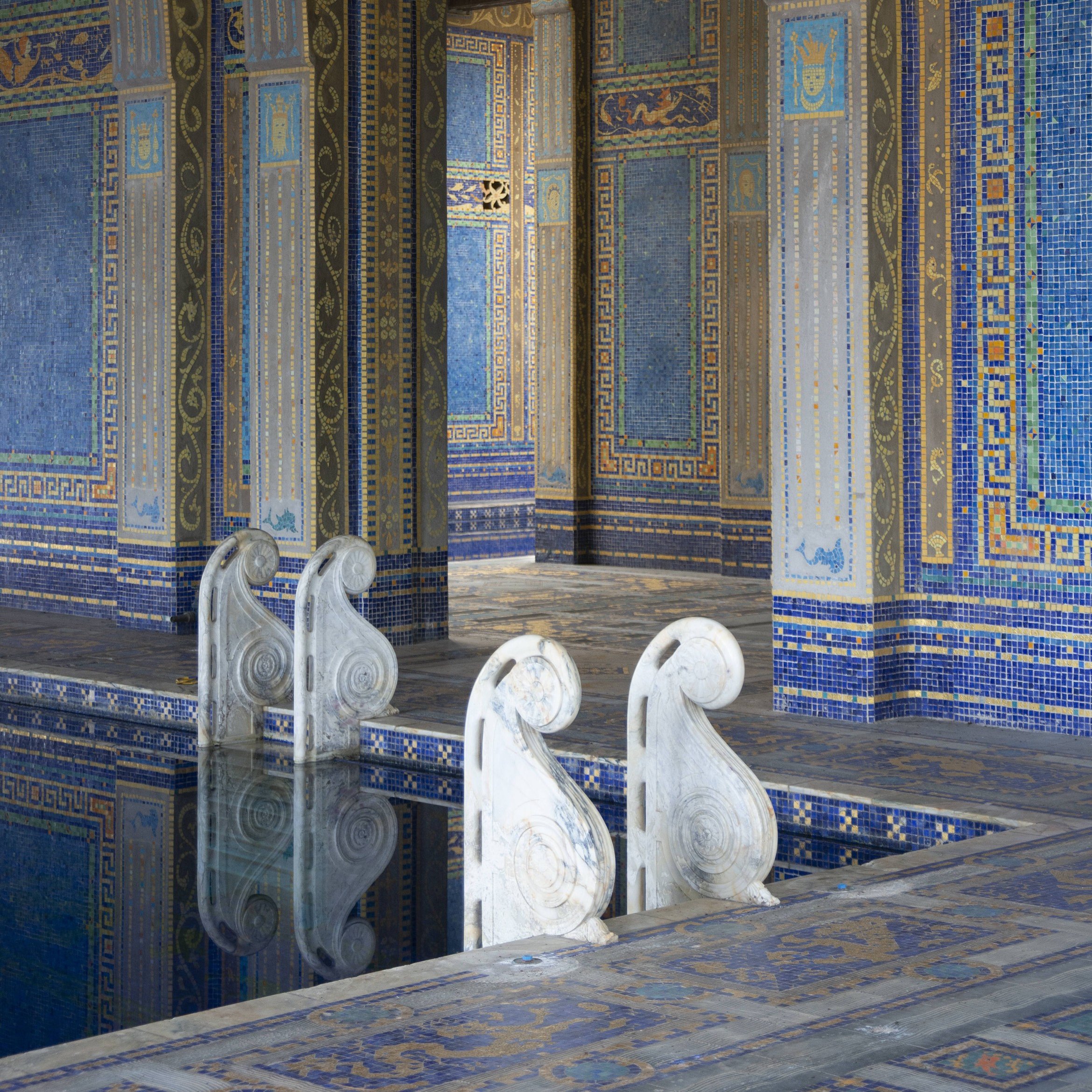 HEARST CASTLE: Raskoš koju treba doživeti spoj umetnosti, moći i snova jednog od najuticajnijih ljudi američkog 20. veka.