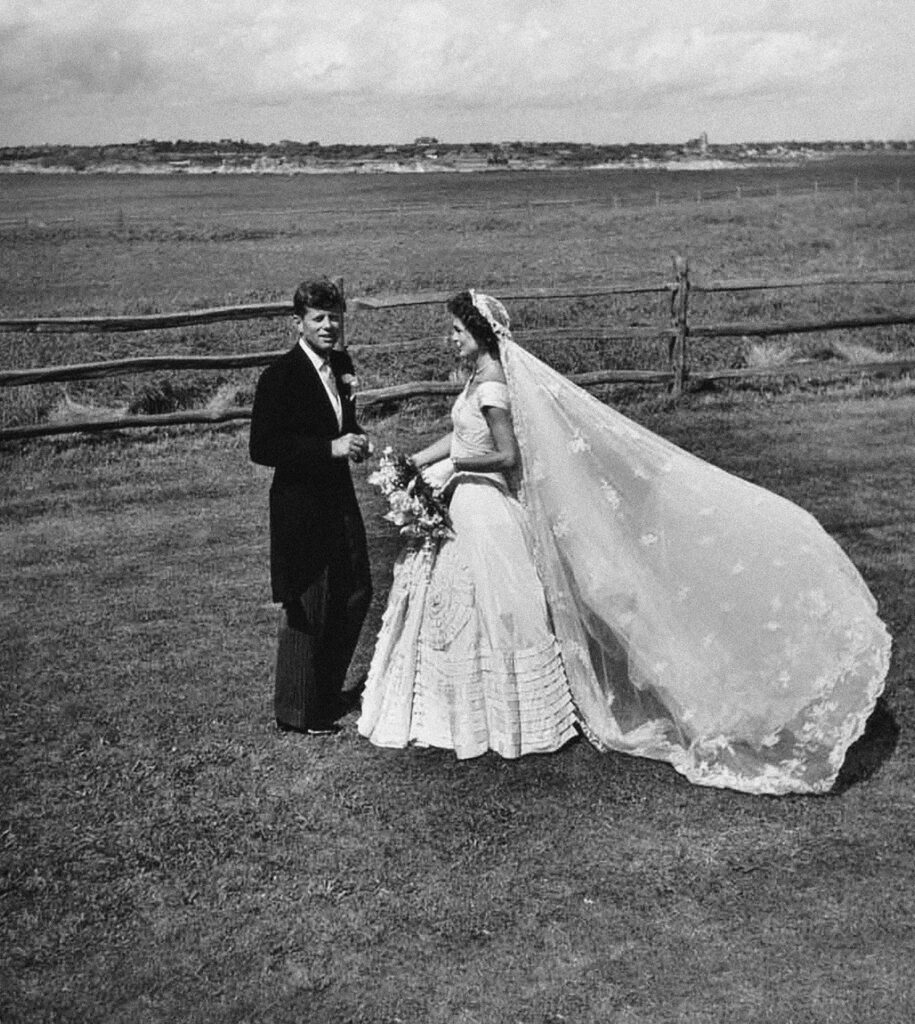 Jacqueline Kennedy Onassis: Vreme elegancije koje ne prolazi