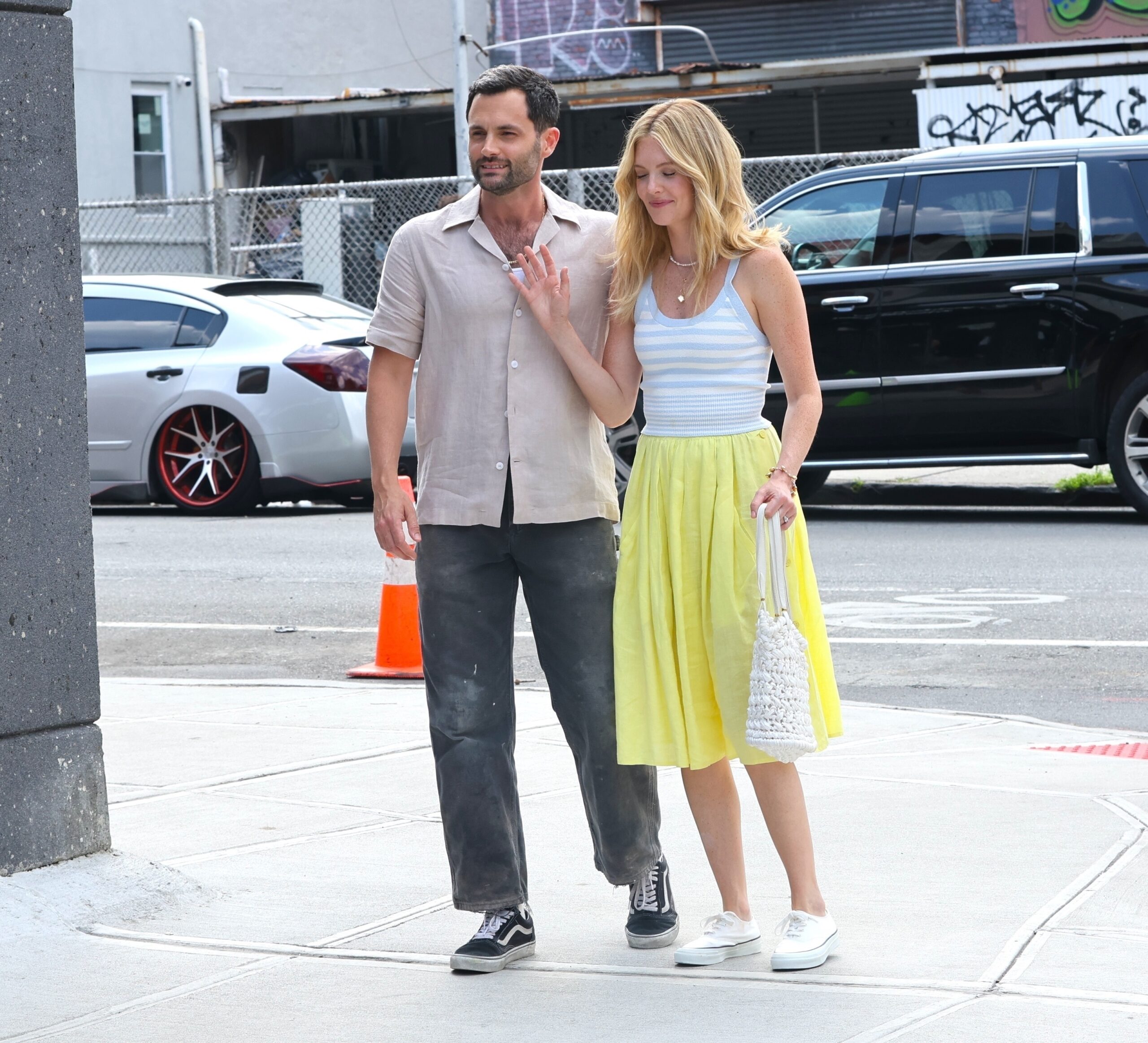 Penn Badgley i Meghann Fahy će, prema izveštajima, igrati glavne uloge u filmu You Deserve Each Other u produkciji Amazon MGM studija,