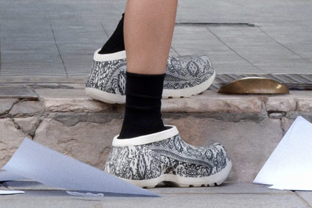 Jean Paul Gaultier x Crocs: Saradnja ispirisana punk estetikom