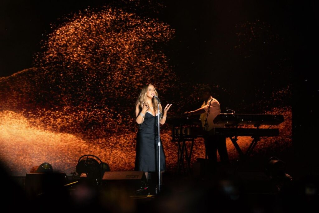 Mariah Carey se vraća na scenu sa šesnaestim albumom