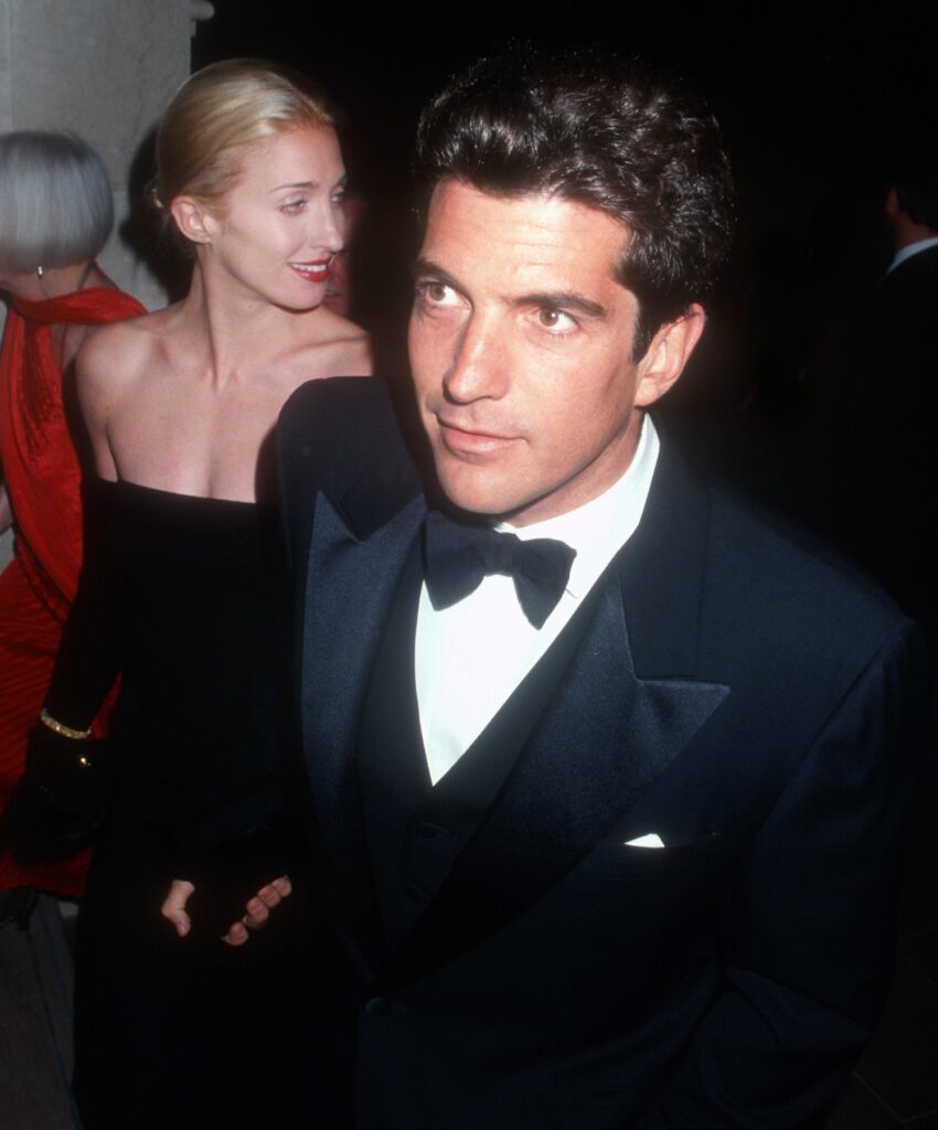 Stil Carolyn Bessette Kennedy: Lekcija iz suzdržane sofisticiranosti