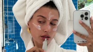 Hailey Bieber preskače jutarnje umivanje – da li bi trebalo i mi?