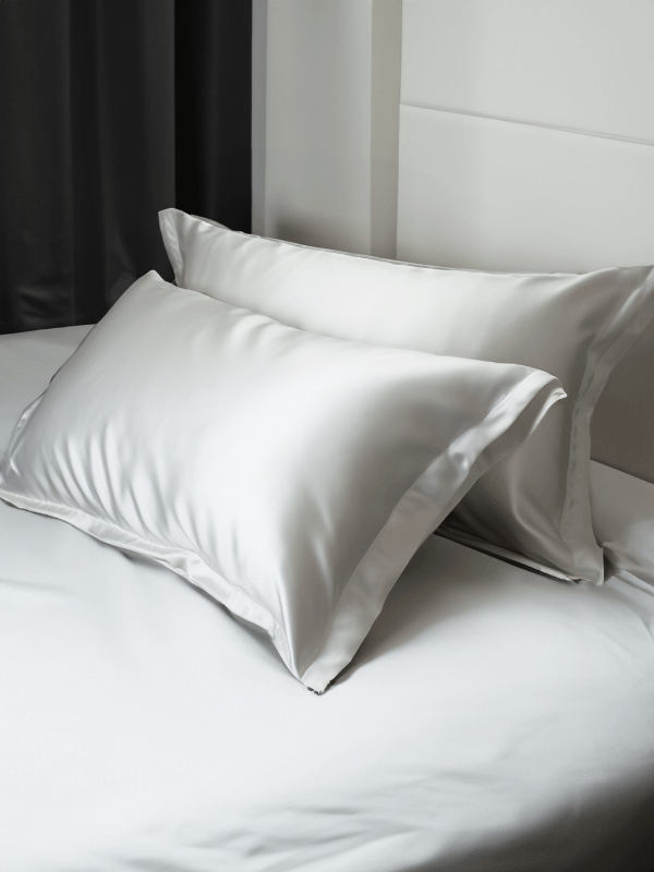 two_white_perl_silk_pillowcase_one_color_69c6e09f-dce6-4d87-b092-6f3aa0ff7112