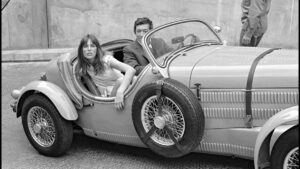It Girl: Život i ostavština Jane Birkin Prva sveobuhvatna biografija slavne umetnice i modne ikone
