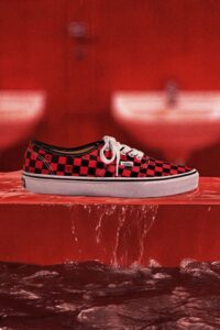 Valentino x Vans high-fashion kolaboracija donosi savršen par patika